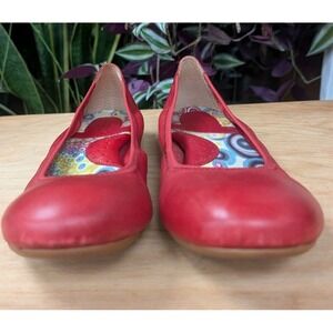 Born Women's Size 9 Red Leather Insoles Ballet Flats